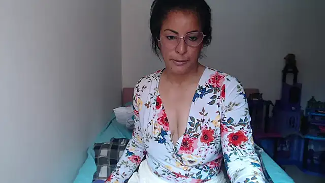 kateleyagrey webcam