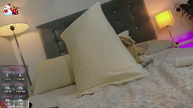 HollyJorda webcam