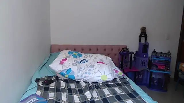 kateleyagrey webcam