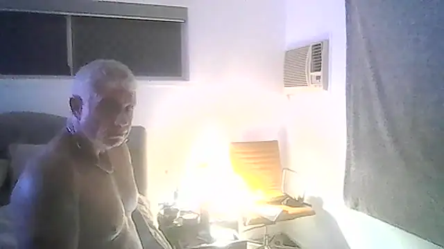 Handsolo_porn webcam