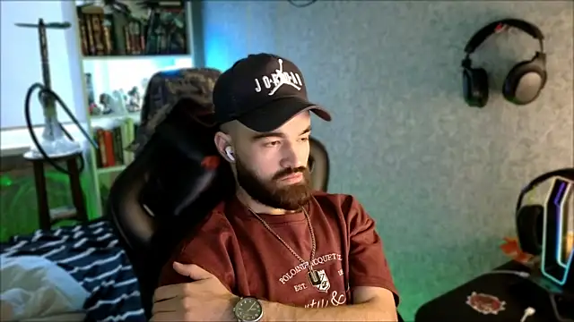 _Serious_Man webcam