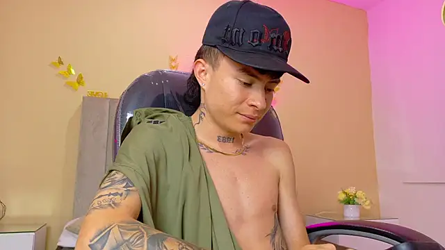Nascary_Fox webcam