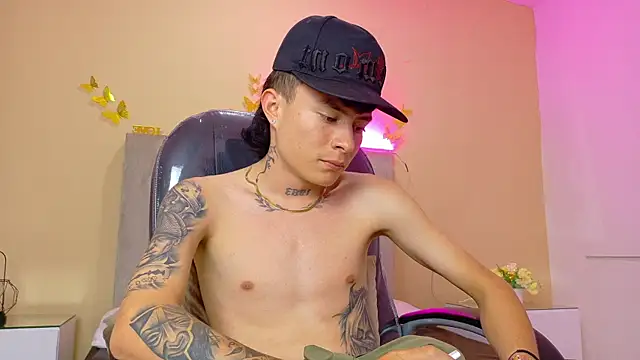 Nascary_Fox webcam
