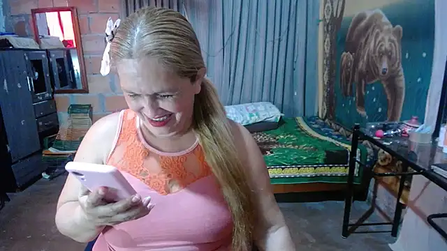 MOTHER_AND_SON09 webcam