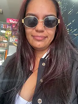 Sara-77 webcam