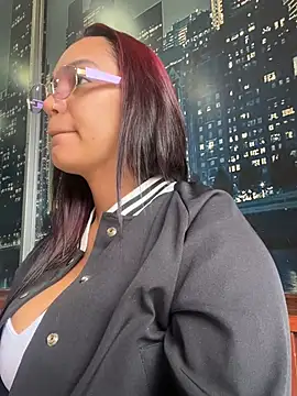 Sara-77 live cam on StripChat