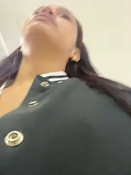 Sara-77 webcam