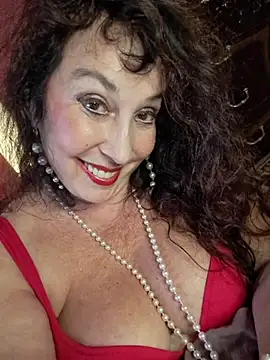 GypsyEsmeralda webcam