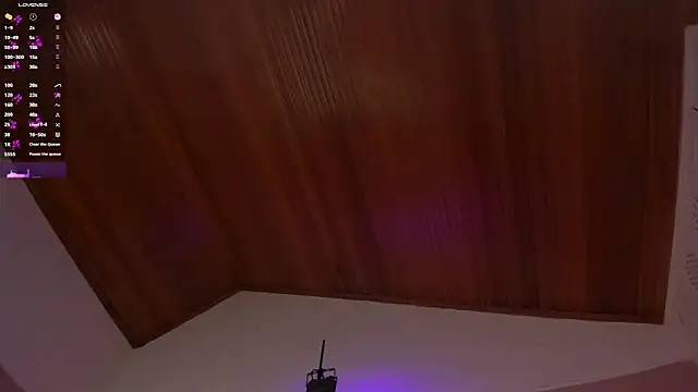 elodie_walker webcam