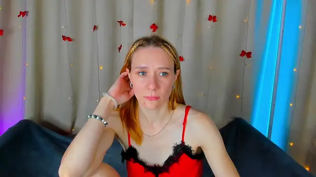 NikaBond webcam