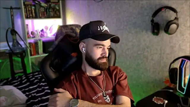 _Serious_Man webcam