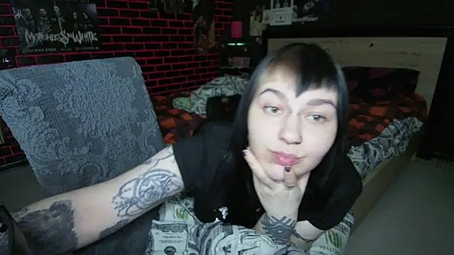 MessalinaOfficial live cam on StripChat