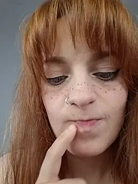 Alice_CutePerv webcam