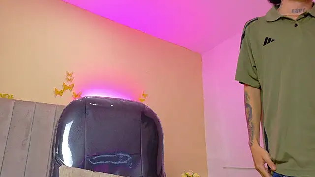 Nascary_Fox webcam