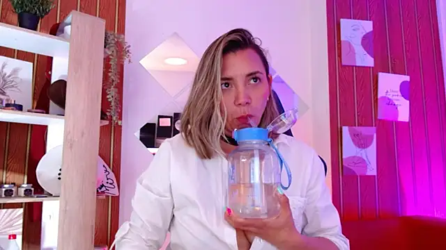 milfsecret69 webcam