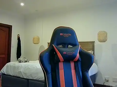TroyDieselXXX webcam