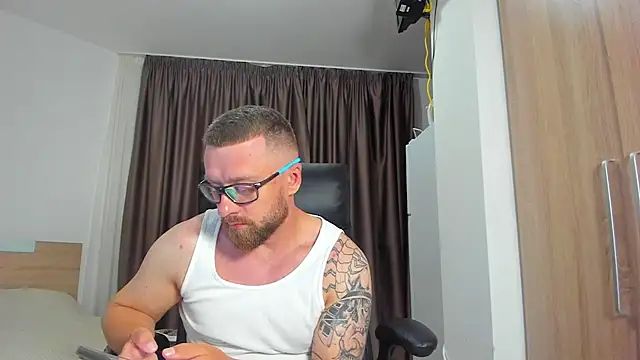 Findom_guy webcam