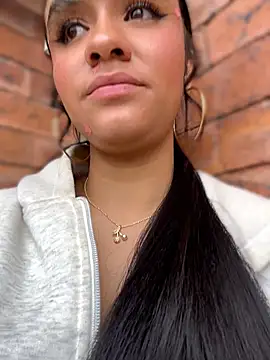 Isabella-Teen webcam