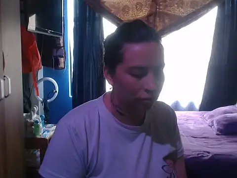 layanafuckass webcam