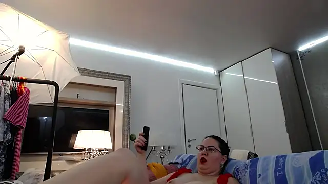 ILoveToFeelU webcam