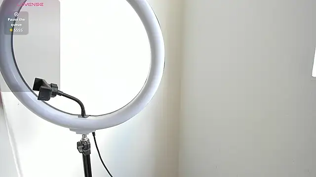 Kylie2211 webcam