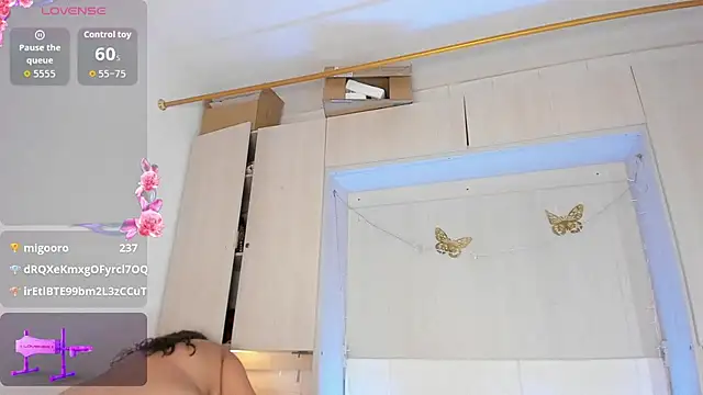 LilyWhitney webcam