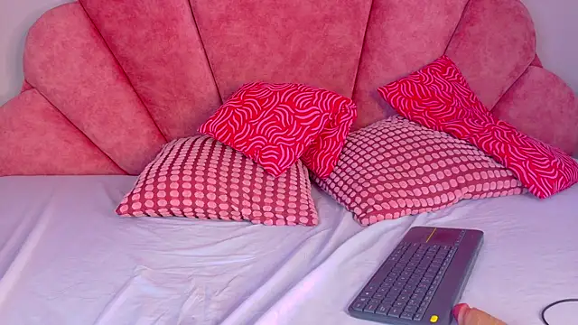 MyApril__ webcam