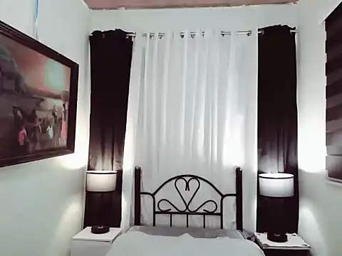 xAsianTOPModelx live cam on StripChat