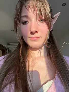 Strawberry_Senpai webcam