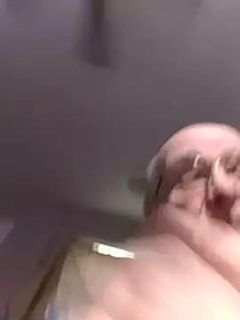Joeyw57 webcam