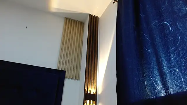 Adriann_Stone webcam