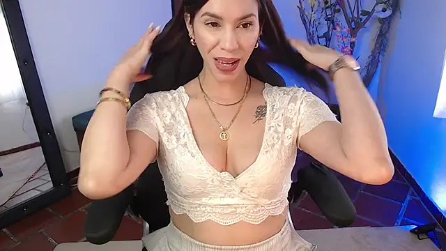 ms_sofia_x live cam on StripChat