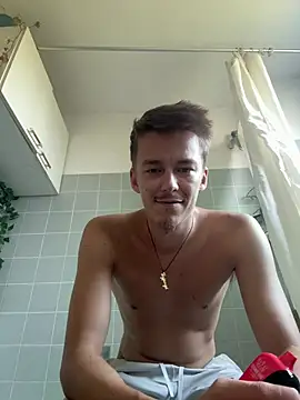 Toyjungee live cam on StripChat