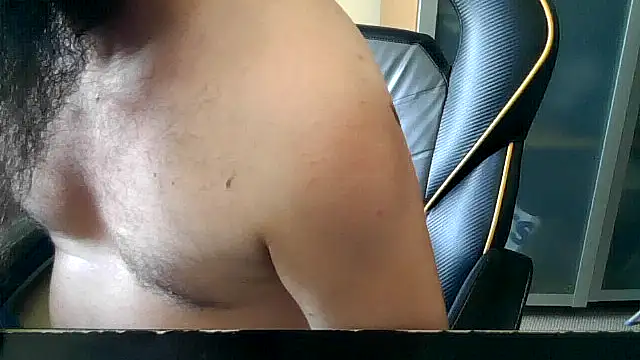 LondonMan1988 live cam on StripChat