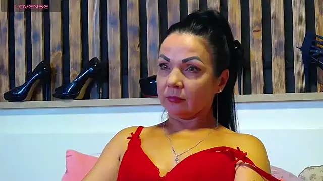 Tory_Lovi webcam