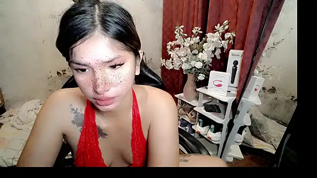 yanaleciousxx webcam