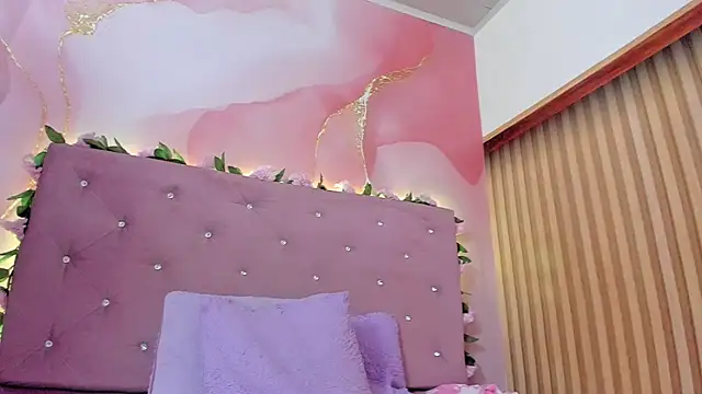 Melanie__Evans webcam