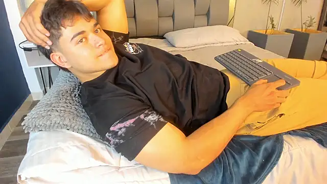 Charlie___Musk webcam