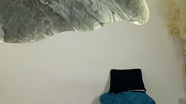 Monyel_Blake webcam