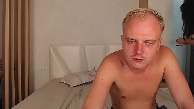 Ooh_nymphs webcam