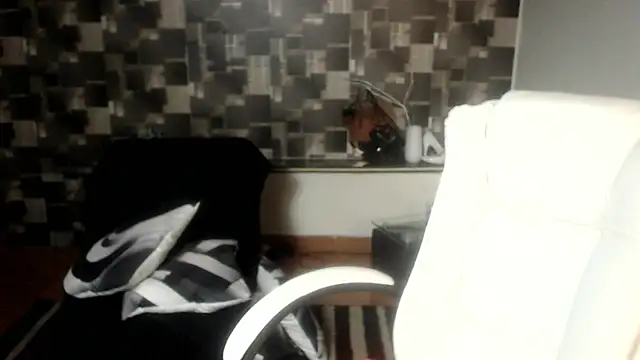 CandyGirl30 webcam