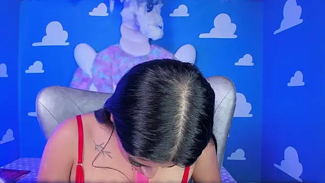 miss___anya live cam on StripChat