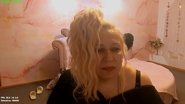 Penelope_Pinky