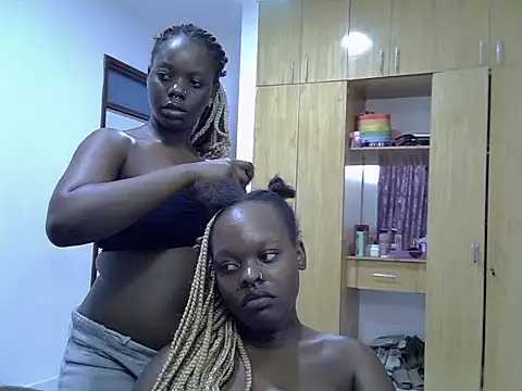 sexybaddies20 webcam