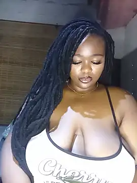 AaliyahBlackXO live cam on StripChat