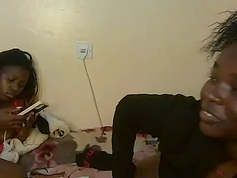roziebeauty webcam
