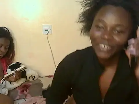 roziebeauty webcam