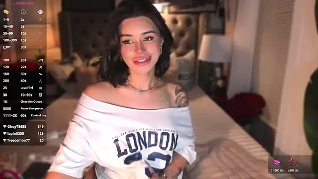 ParisianDoll webcam