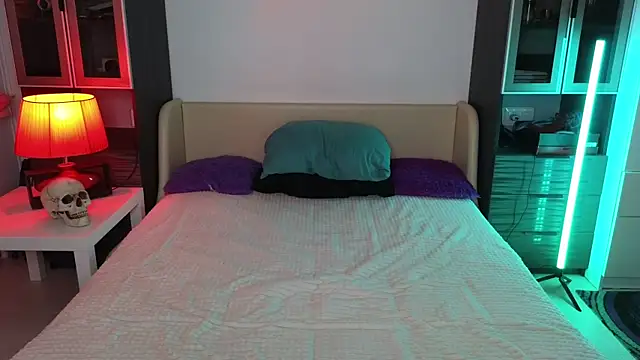 Lila_West webcam