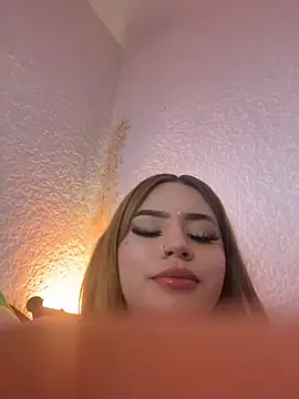 ChloeCollins__ webcam
